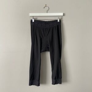 Shiela Moon Lace Cycling Capris